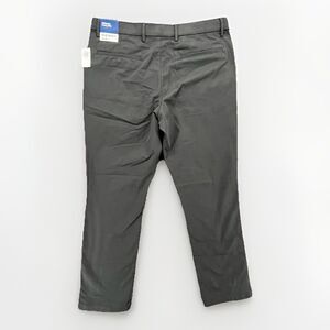 Old Navy Ultimate Tech Slim Built-In Flex Chino Pants Men Sz 34x30 Black